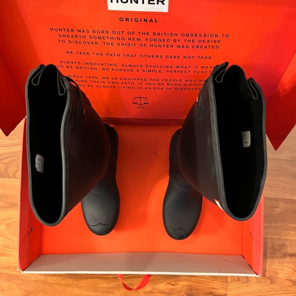 Hunter women’s boots - Picture 2 of 5
